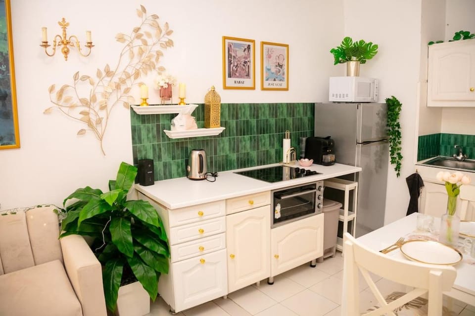 Cute & Confortable Studio Agdal Clim, Netflix, Wifi Apartment in Rabat