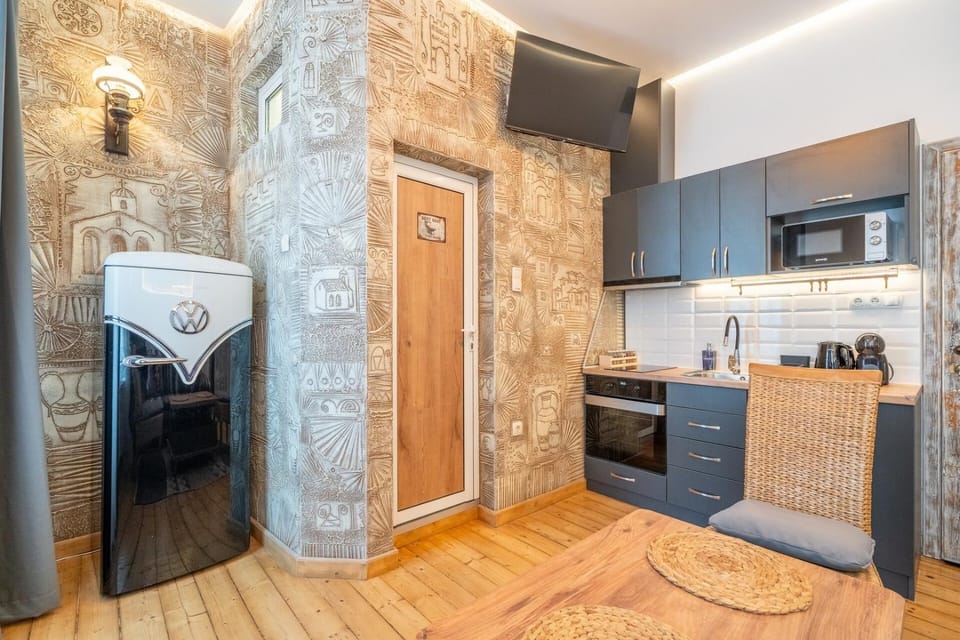 Old Town Tarnovo • 2 Apts in Historic Building Apartment in Veliko Tarnovo