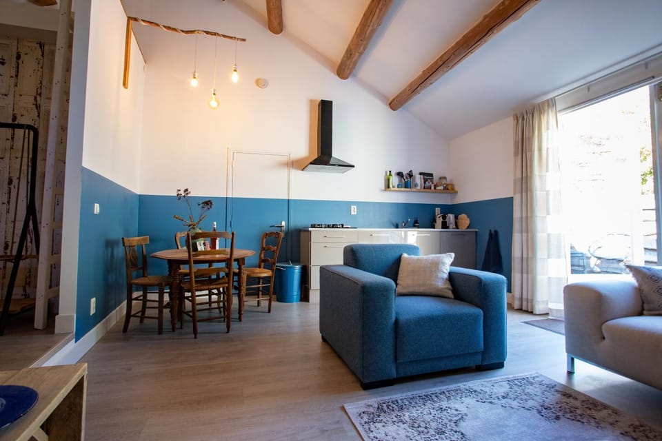 Property building, Living room