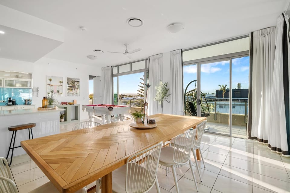 Good Company by Aryve Apartment in Mermaid Beach