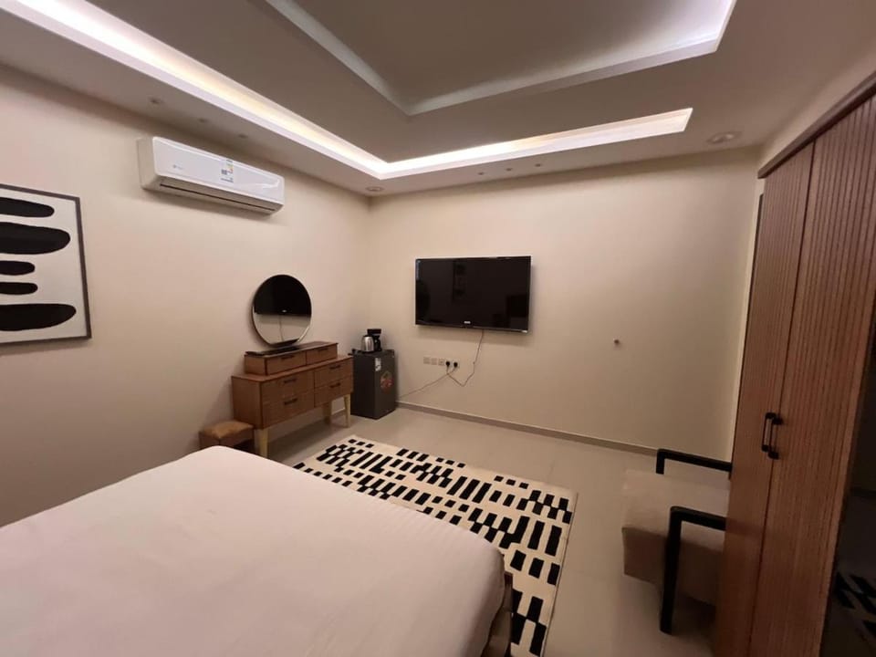 TV and multimedia, Photo of the whole room