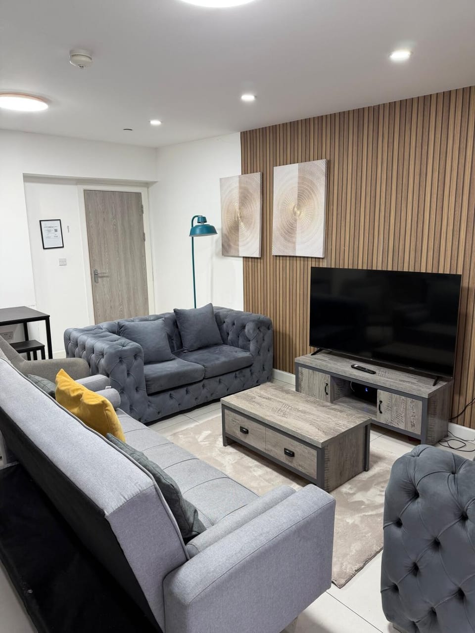 Spacious 3 bedroom flat in Cardiff Apartment in Cardiff