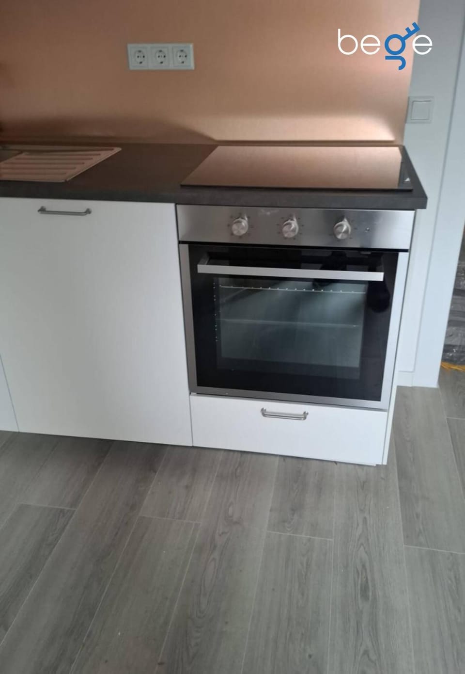 Kitchen or kitchenette, oven, stove