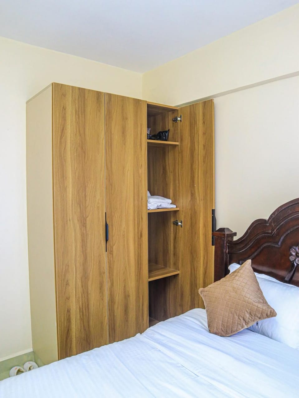 Bedroom, wardrobe