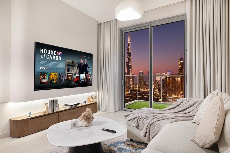 VIDA Dubai Mall Residences 2Bed Premium Suite with PS5, Burj Khalifa view and Dubai Mall Access on Penthouse Floor Apartment in Dubai