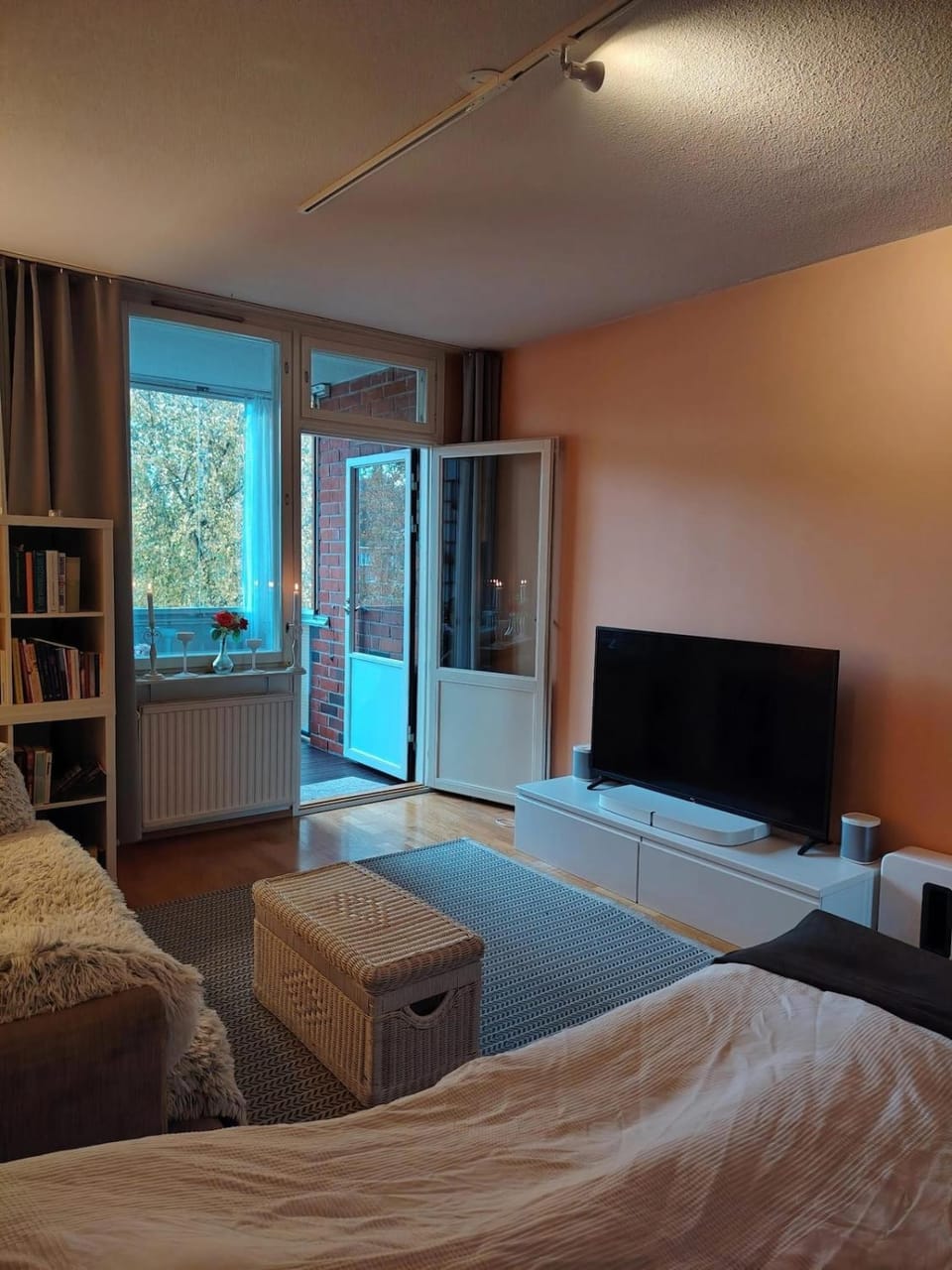 Quiet, best connections, amenities, parking Apartment in Helsinki