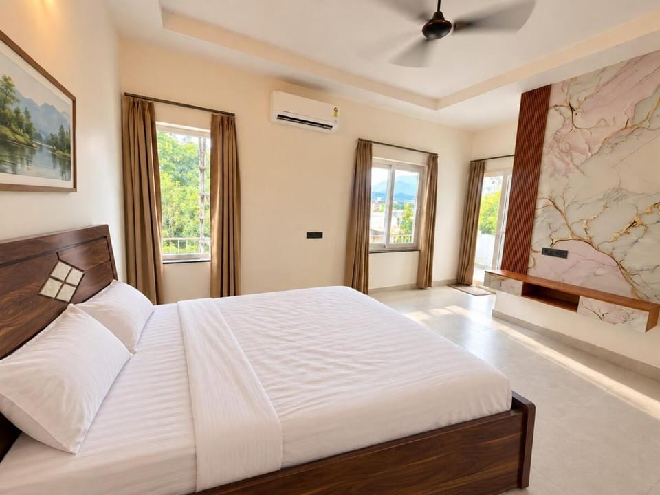 Peaceful 5BHK Villa, Mountain Views, Dehradun Villa in Dehradun