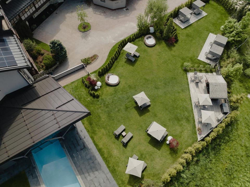 Property building, Swimming pool