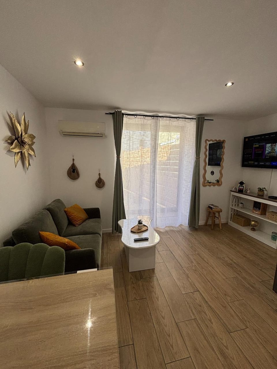 TV and multimedia, Living room