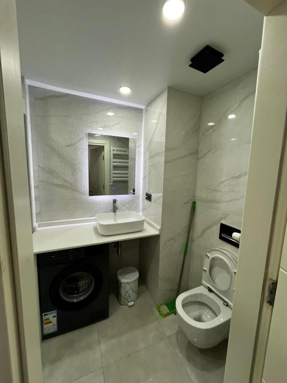 Blue sky tower Apartment in Batumi