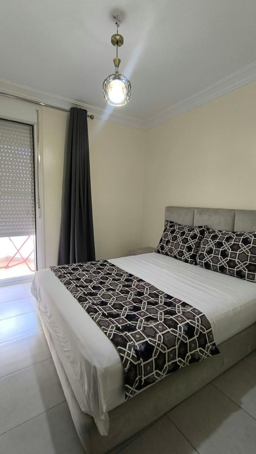 Anza Beach Getaway, 2 Bedrooms & High Speed WiFi Apartment in Agadir
