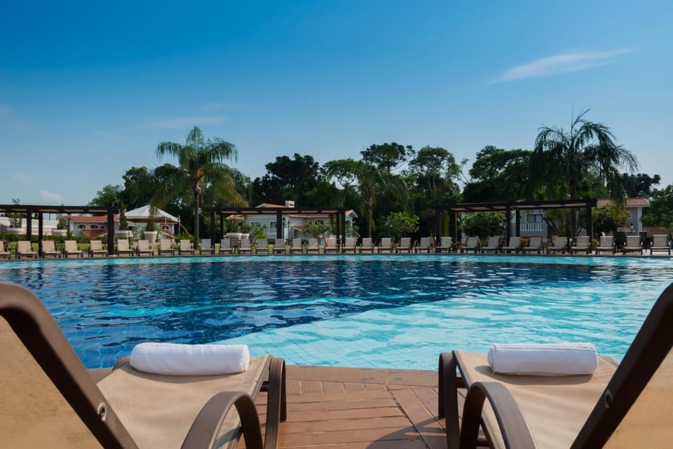 Day, Pool view, Swimming pool, sunbed, towels