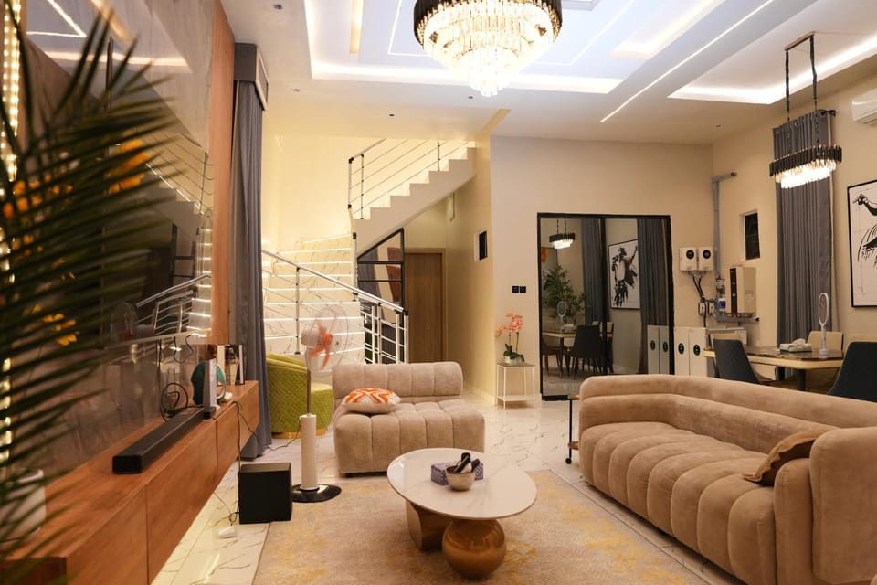 Living room, Seating area