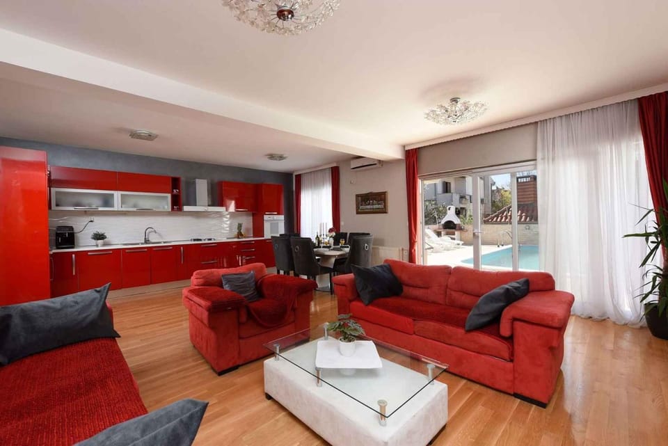 Living room, Seating area, Dining area