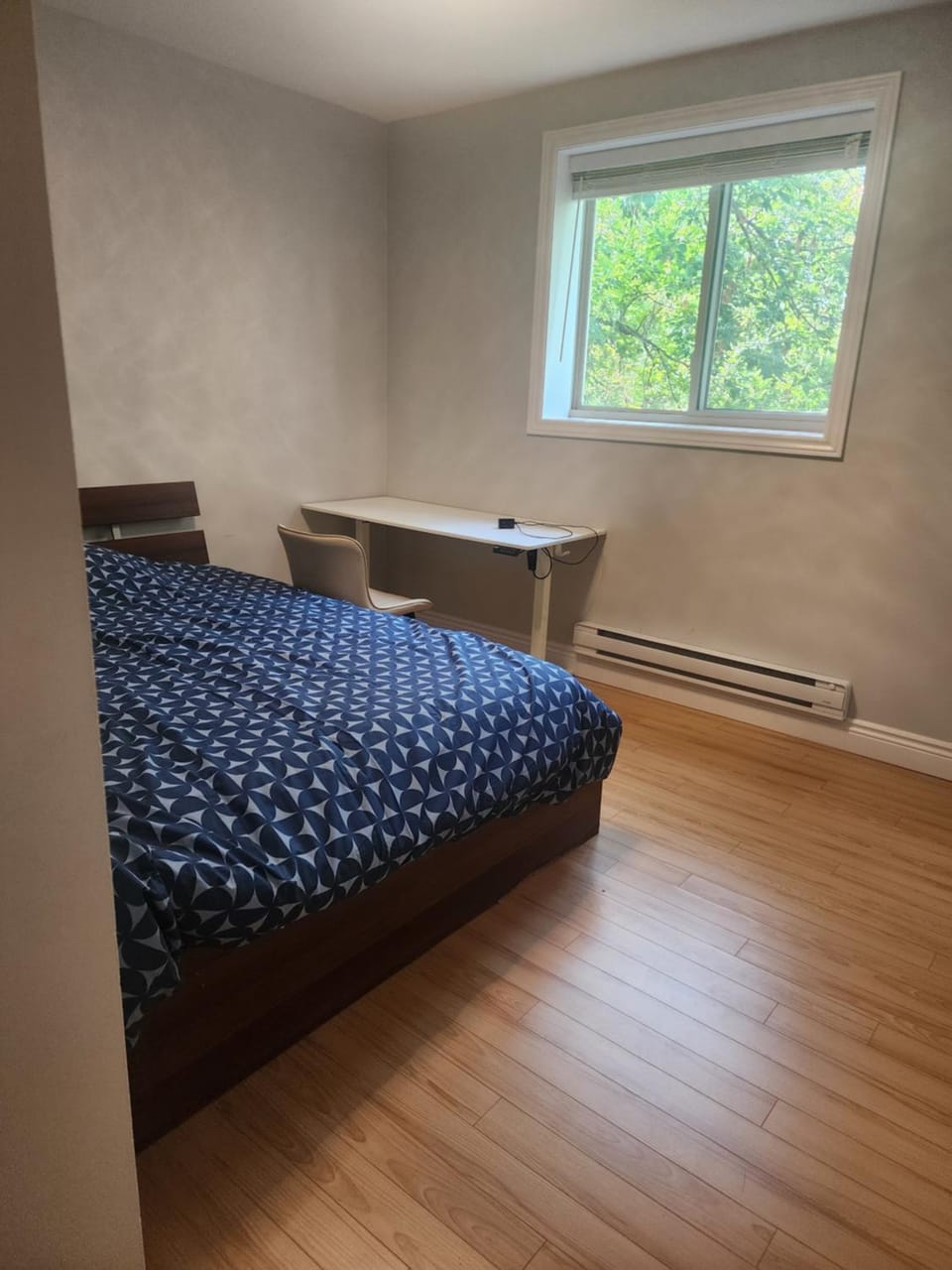 Flower Town Apartment in Windsor