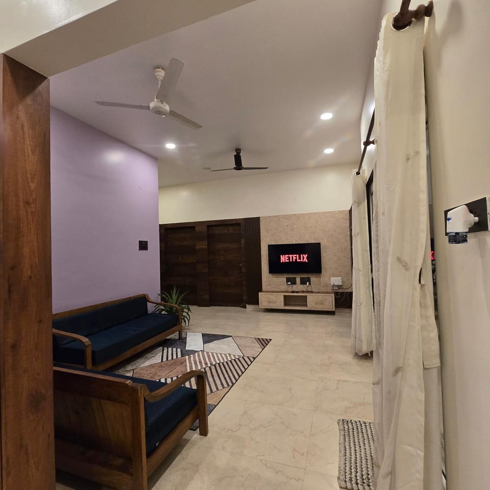 Communal lounge/ TV room, TV and multimedia