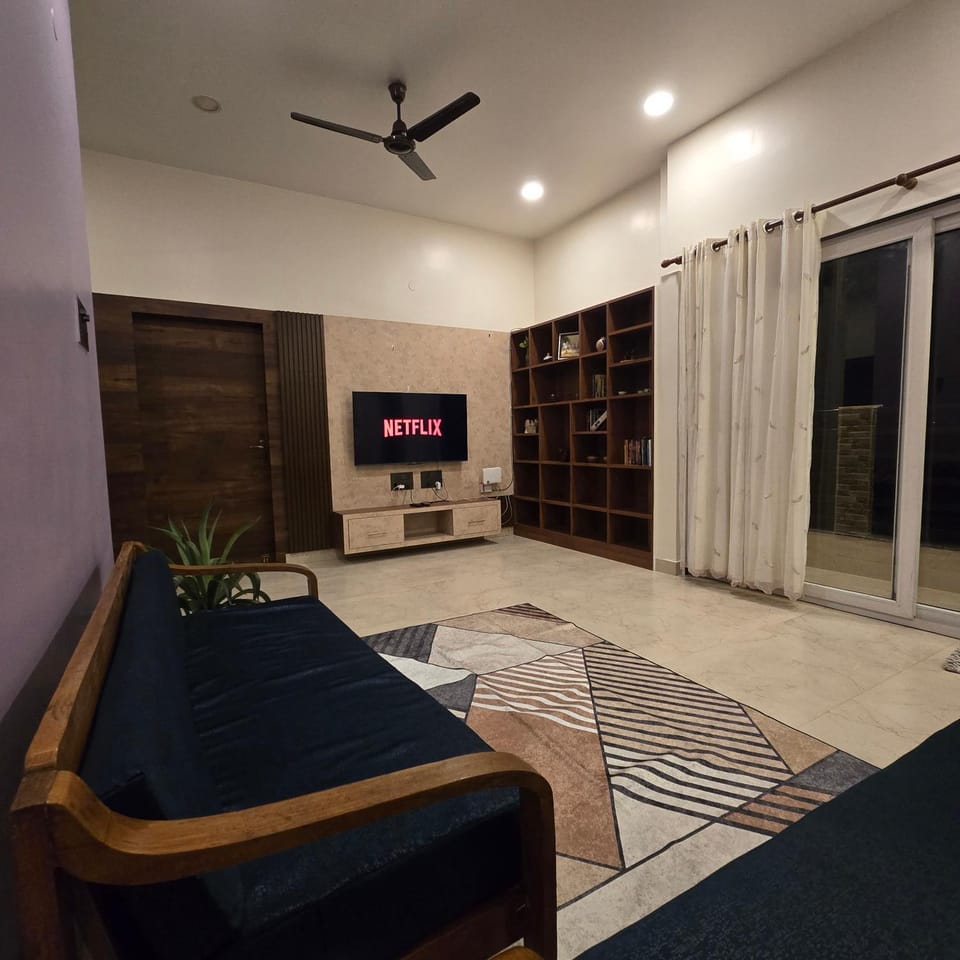 Communal lounge/ TV room, TV and multimedia