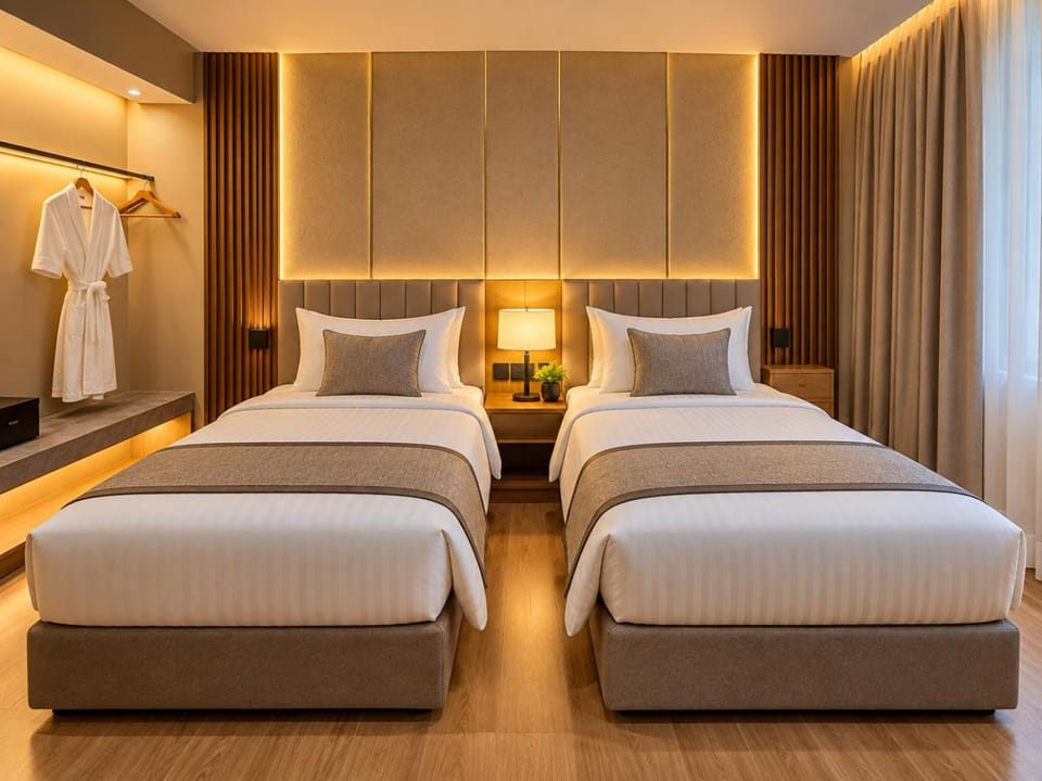 Bed, Photo of the whole room, Bedroom, towels