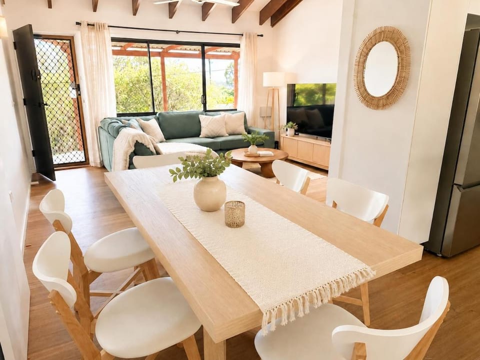 Banora Point Coastal Retreat House in Banora Point