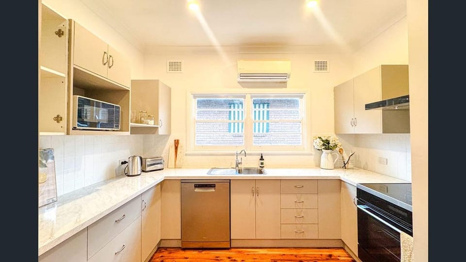 Paddington - Spacious 3BR, 2BA Comfort & Convenience on North Street House in Tamworth
