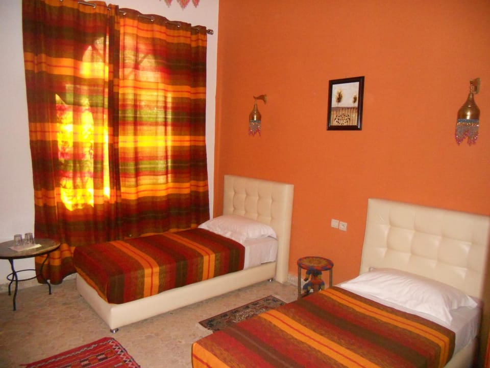 Photo of the whole room, Decorative detail, Bedroom