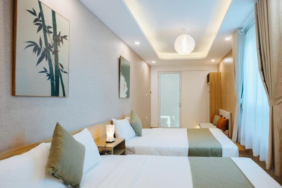 Steps to Hoan Kiem Lake 7 Beds Old Quater Apartment in Hanoi