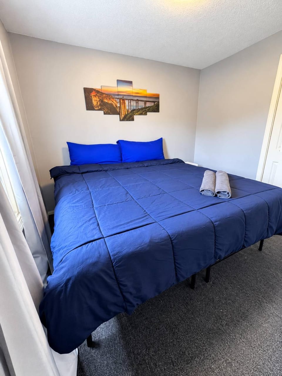 Niagara Falls Retreat Cozy & Convenient House in Buffalo