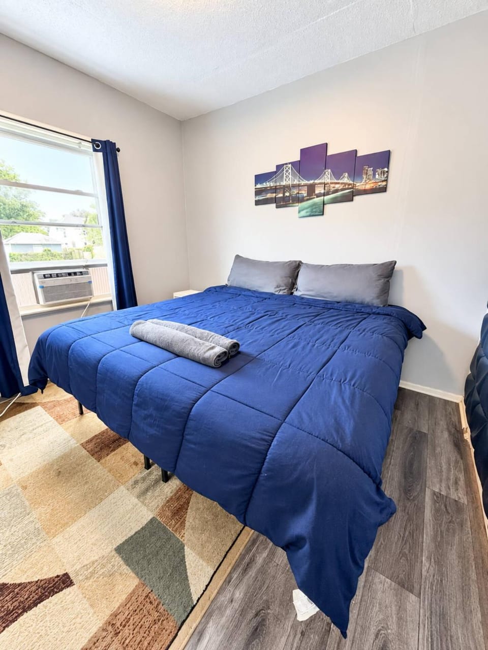 Niagara Falls Retreat Cozy & Convenient House in Buffalo
