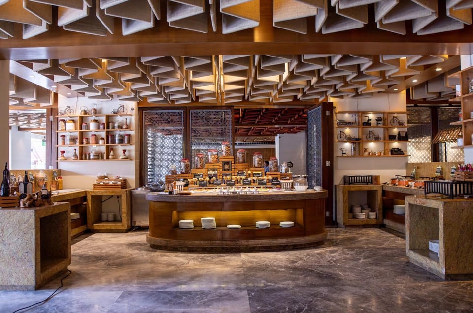 Restaurant/places to eat, Buffet breakfast