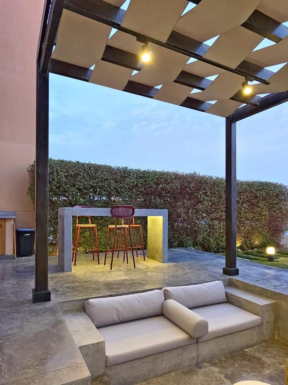 Lagoon-Front 3-Bedroom Townhouse in Tawila, El Gouna by Beithady House in Hurghada