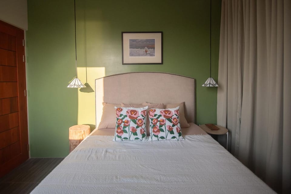 Bed, Decorative detail, Bedroom