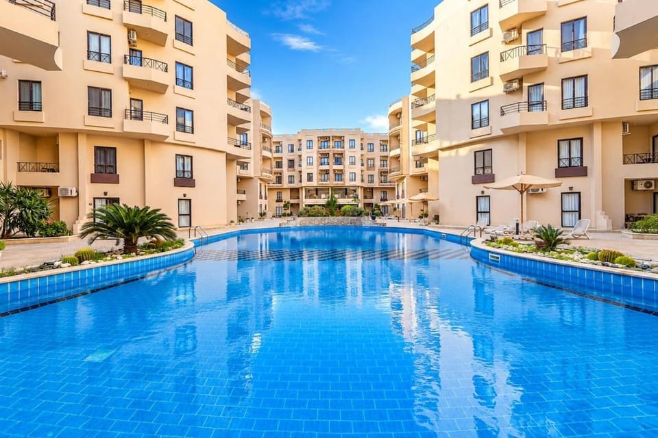 Cozy Resort Studio, 6 Pools, Near El Gouna Apartment in Hurghada