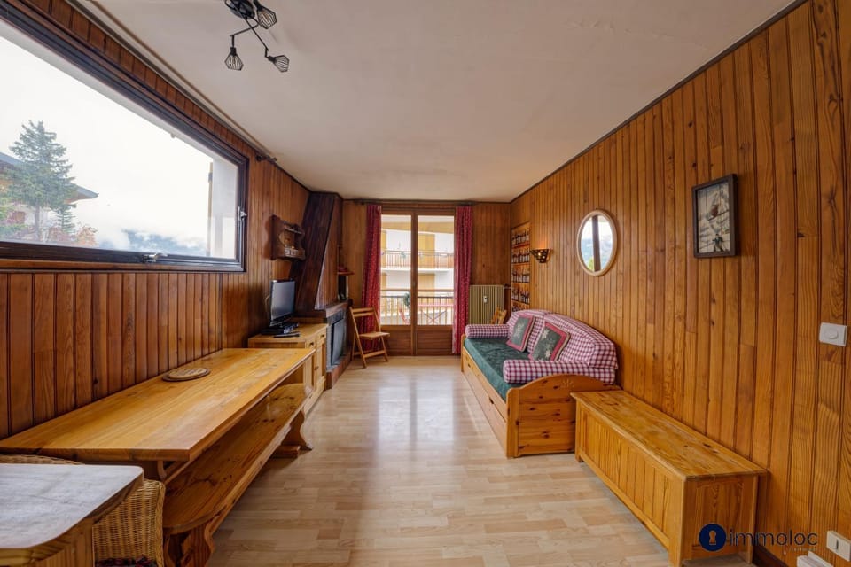 Apartment in Auron Apartment in Saint-Étienne-de-Tinée