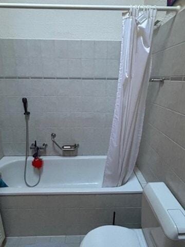 Bathroom, Bath