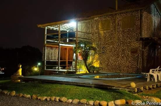 Sunset Lagoon Praia do Rosa Bed and Breakfast in Imbituba