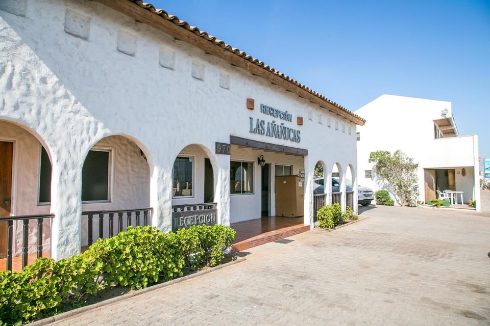 Facade/entrance, Property logo or sign