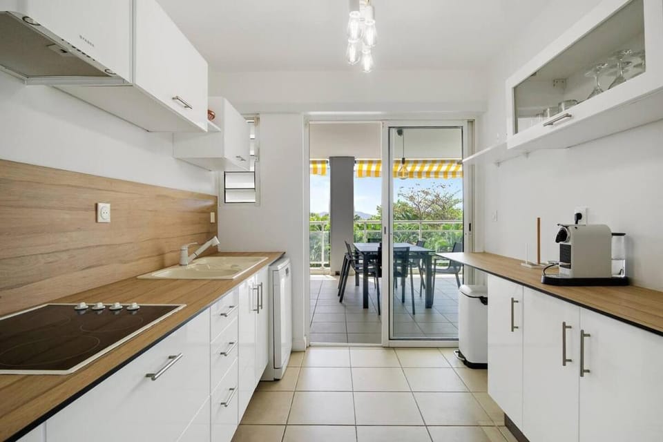 Pleiades,3 ch, Parking, Clim, Central Apartment in Fort-de-France