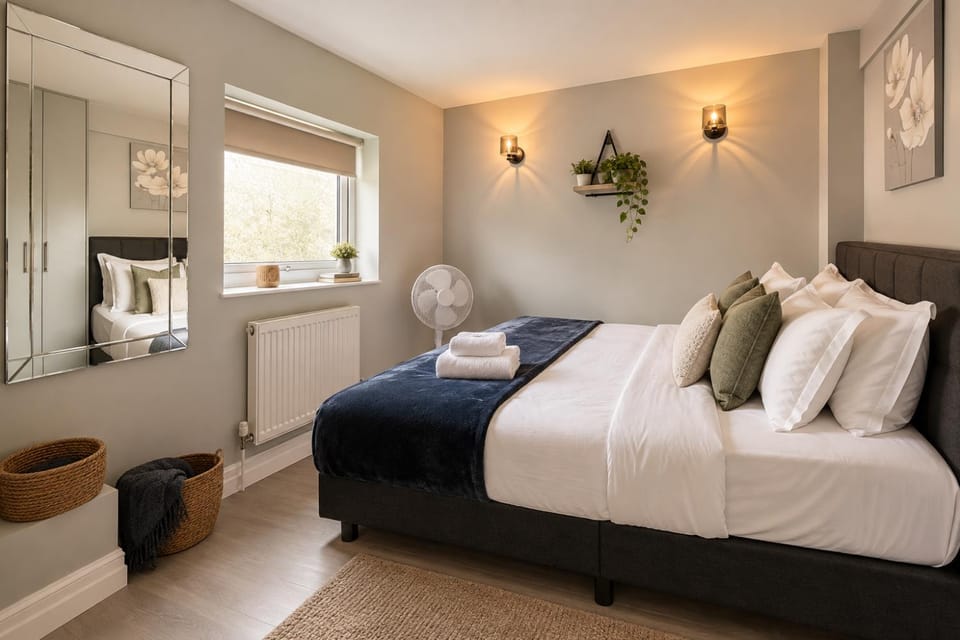 Bed, Bedroom