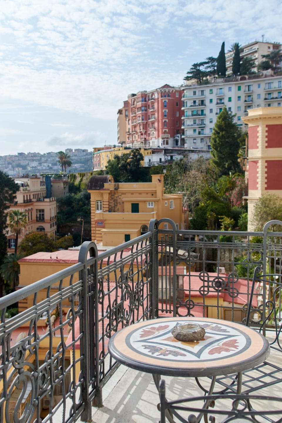 Day, Natural landscape, Balcony/Terrace, City view