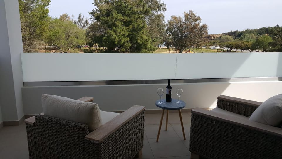 Balcony/Terrace, Landmark view, Sea view