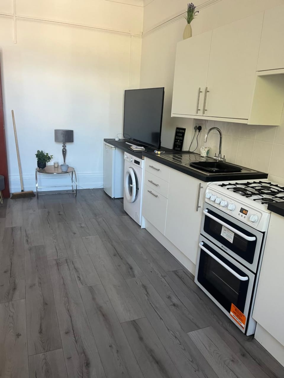 Modern apartment 15 mins to central London Apartment in Croydon