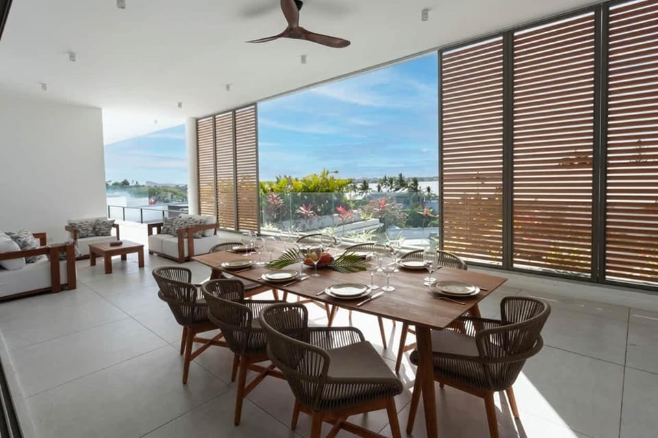 Lagoon Infinity Pool Penthouse in Mauritius Apartment in Grand Baie