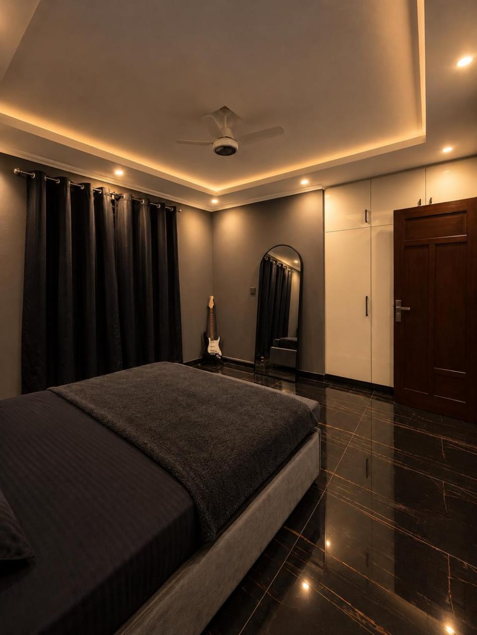 Bed, Photo of the whole room, Bedroom