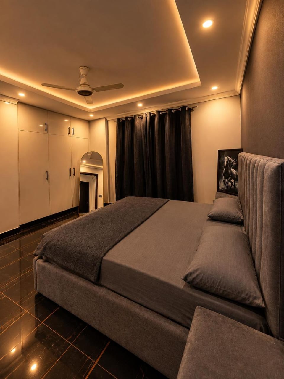 Bed, Photo of the whole room