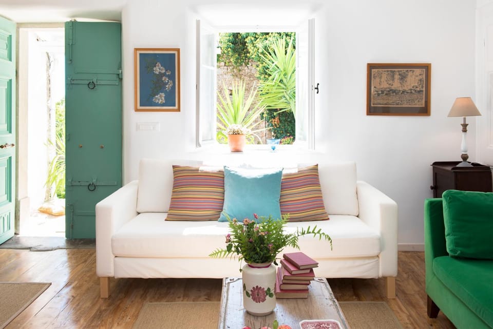 Living room, Garden view