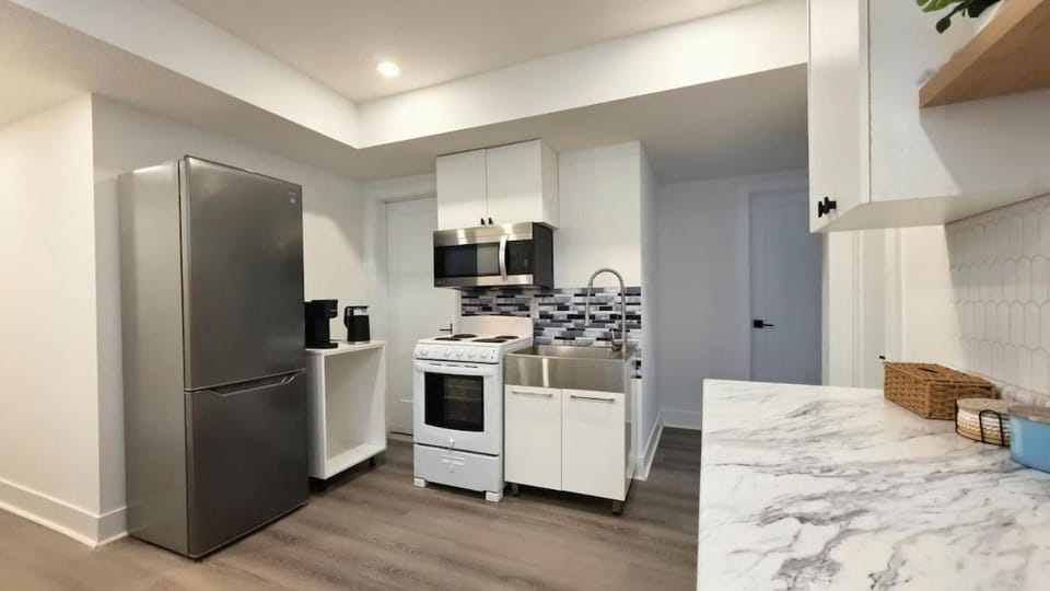 Brand new apartment in North West London Apartment in London