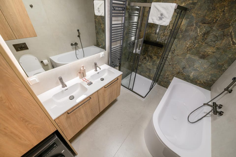 Bathroom, Bath