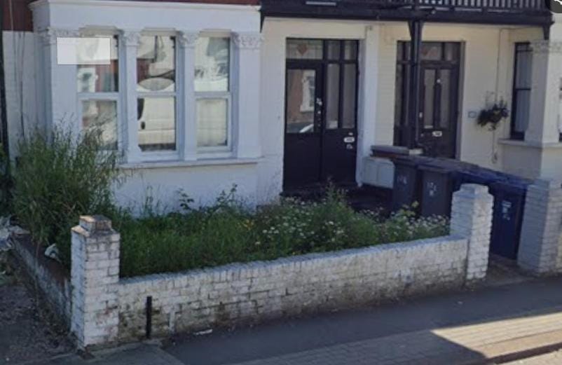 The Edgware Residence - 3 En-Suites, Garden & Parking Apartment in Edgware
