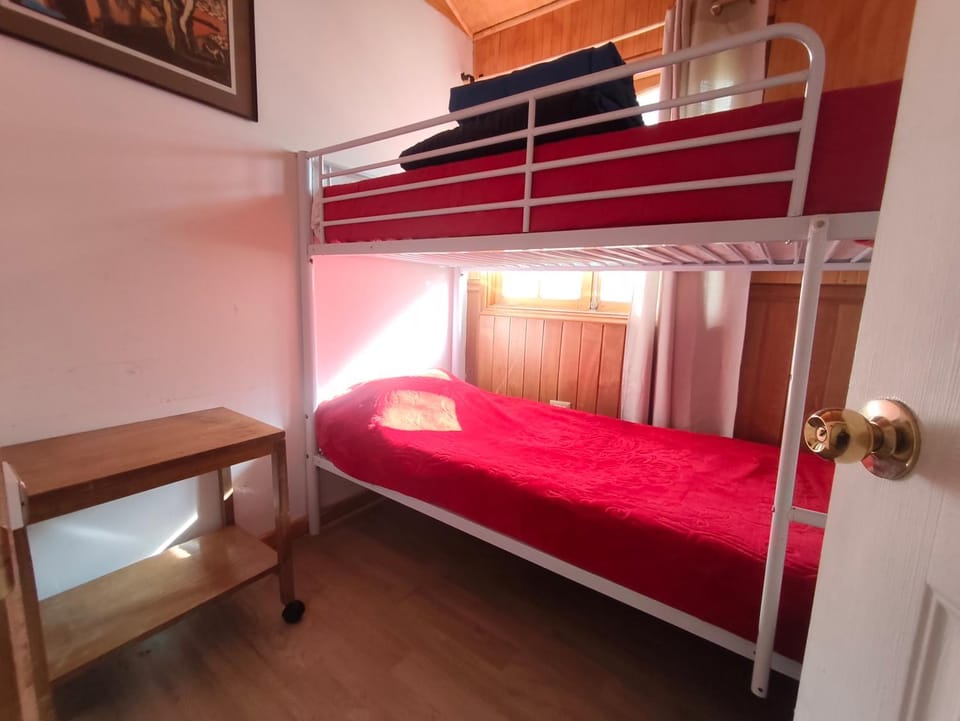 Bed, bunk bed