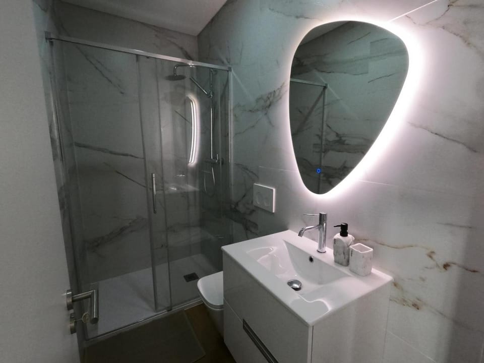 Shower, Bathroom
